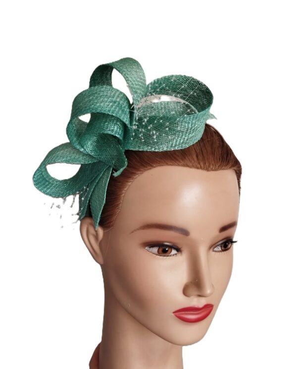 Miętowy fascynator na opasce Minti