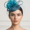 turkusowy przestrzenny fascynator z woalką